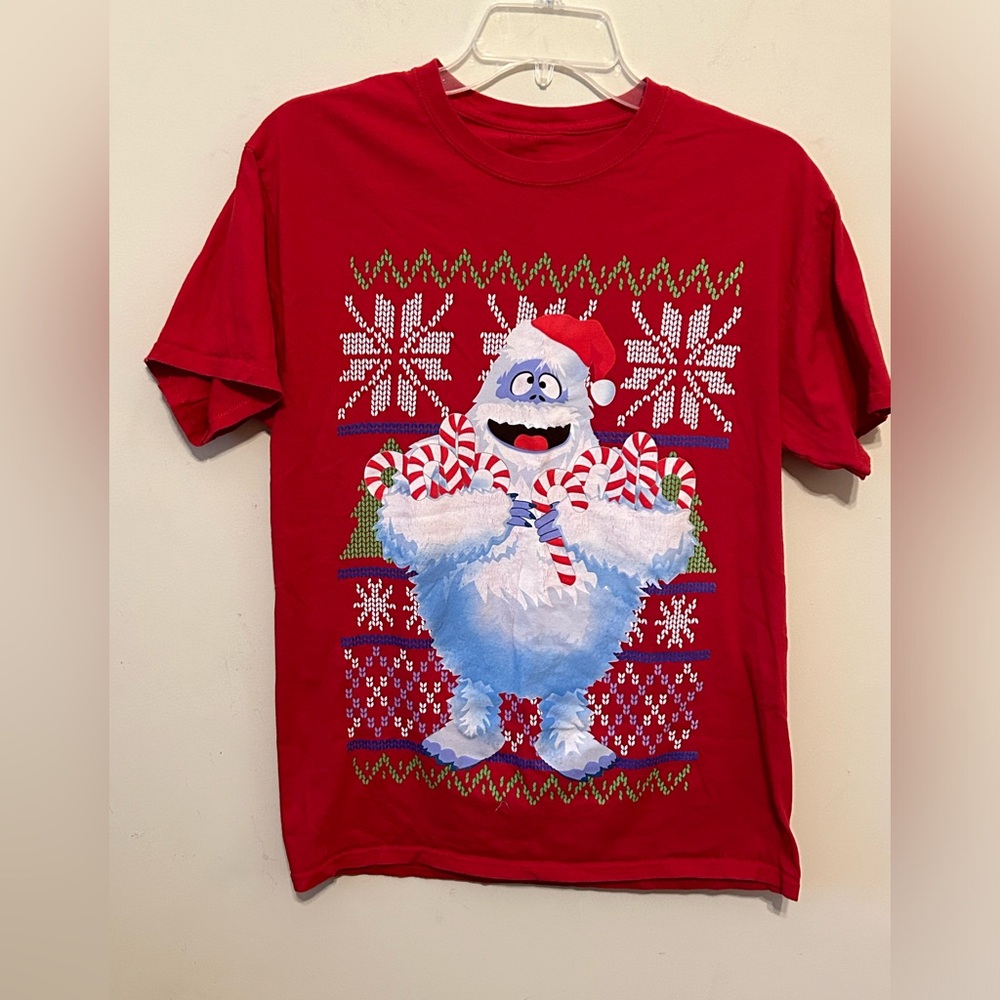 Rudolph Abominable Snow Monster Men's Size M‎ Red Short Sleeve Pullover Shirt